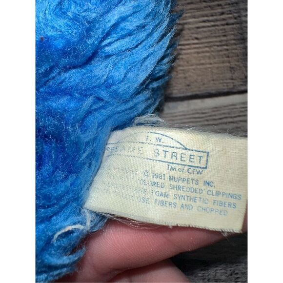 Vintage 1981 Knickerbocker Sesame Street Muppets Cookie Monster Baby Plush Toy - Picture 6 of 6